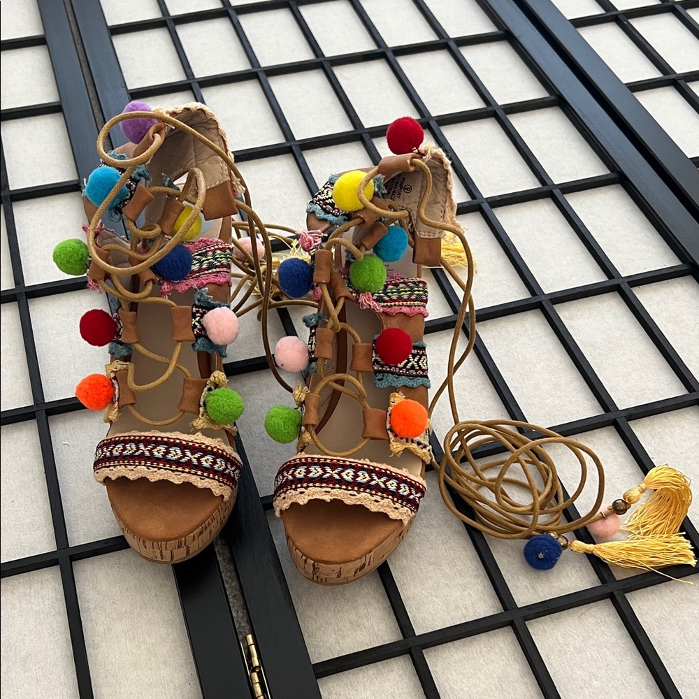 Catherine Malandrino Multicolor Pom Pom Sandals